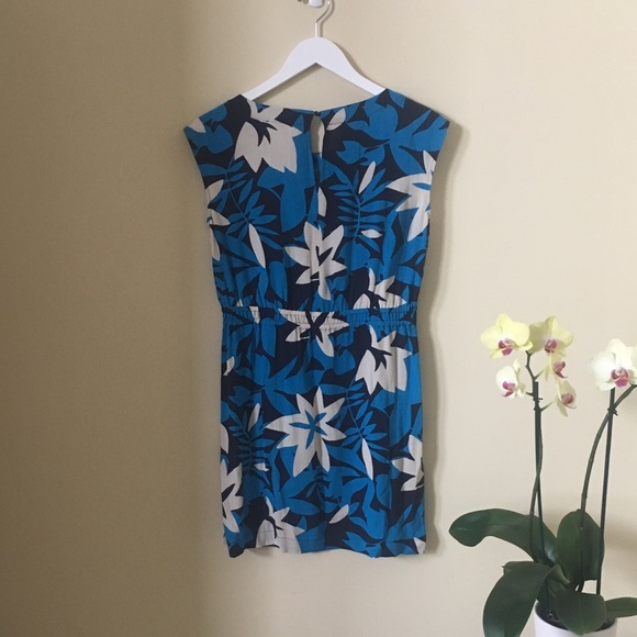 LOFT Round Neck Floral Dress - Picture 2 of 6